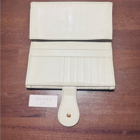 Gucci Wallet - Picture 9 of 10